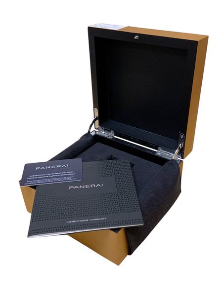 Panerai Radiomir Black Seal Logo PAM00754